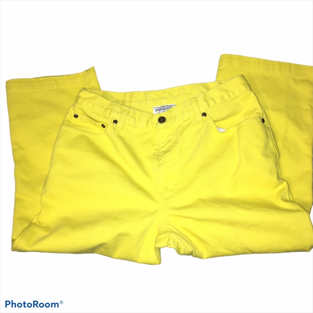 Newport News jeanology Capri jeans size 8 Yellow